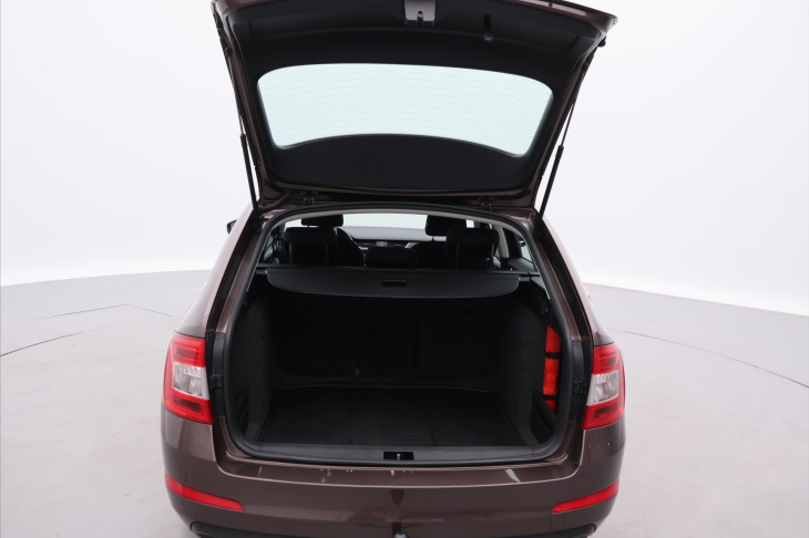 Škoda Octavia 2,0 TDI 110kW CZ Style Kessy