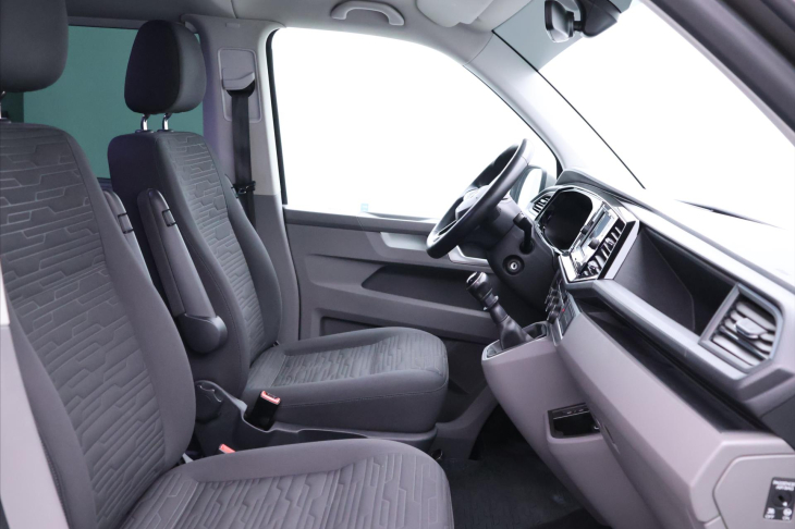 Volkswagen Caravelle 2,0 TDI 110kW CZ Tažné