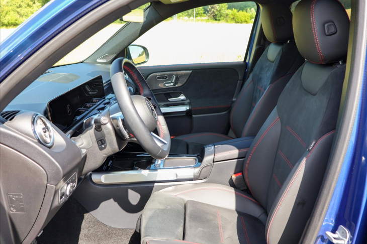 Mercedes-Benz GLB 2,0 200d 4Matic AMG Premium