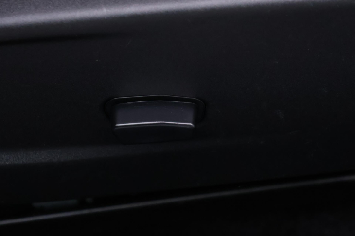 Dodge Challenger 5,7 L V8 HEMI 280kW DPH