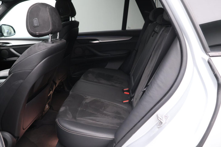 BMW X5 3,0 M50d 280kW CZ
