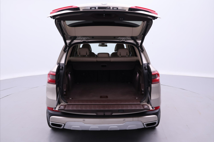 BMW X5 3,0 30d 195kW xD CZ Individual