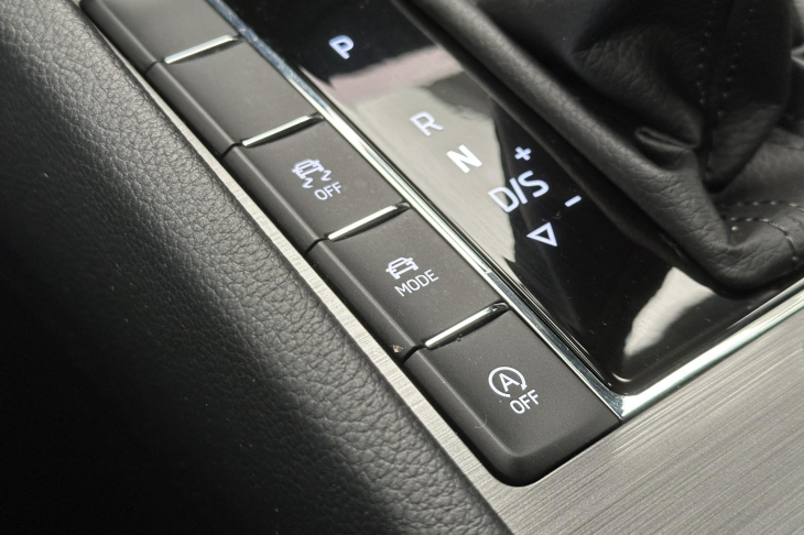 Škoda Superb 2,0 TDI 140kW 4x4 DSG Scout