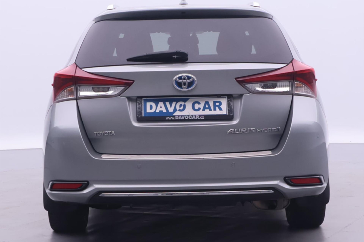 Toyota Auris 1,8 Hybrid e-CVT Executive CZ