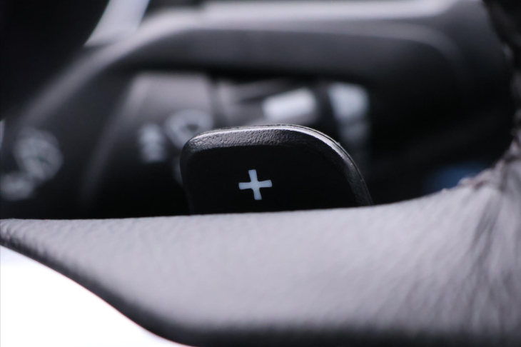 Ford Mustang 3,7 V6 225kW Automat Xenon