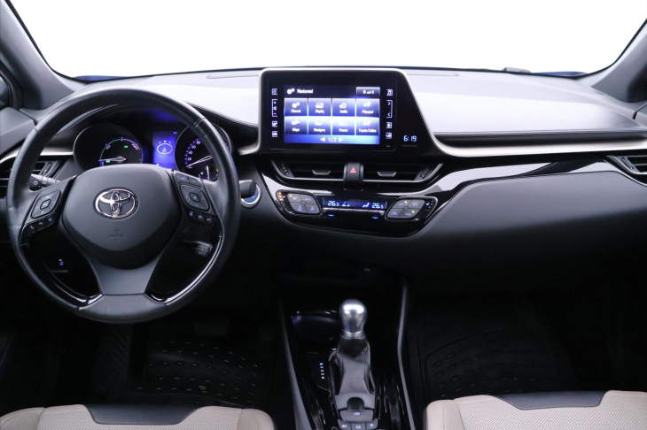 Toyota C-HR 1,8 Hybrid 72kW Selection CZ