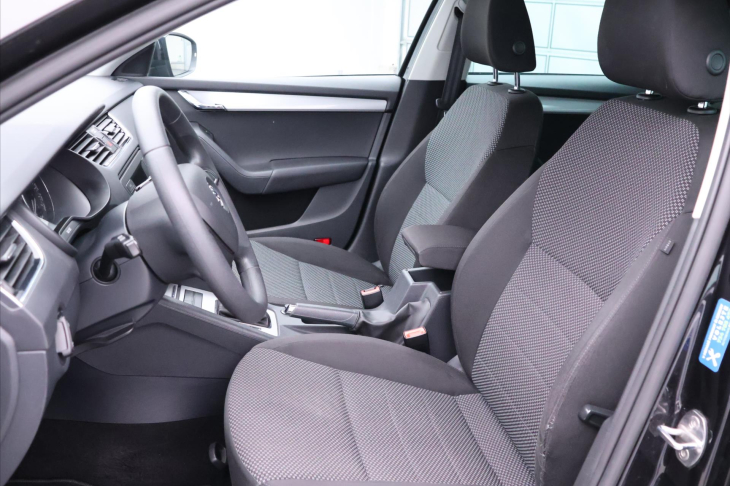 Škoda Octavia 1,4 TSI 103kW DSG Klima Xenon