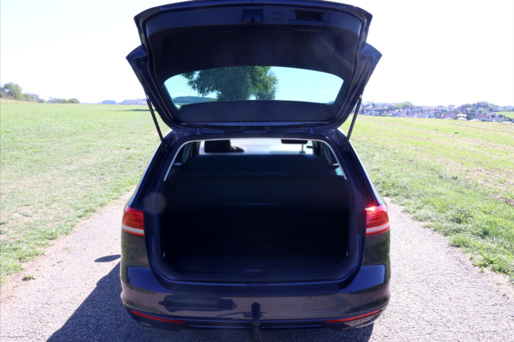 Volkswagen Passat 2.0 TDI 110kW Comfortline