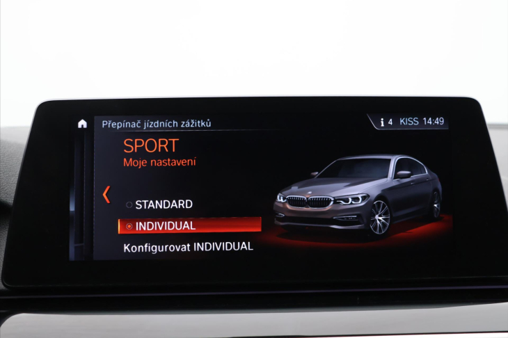 BMW Řada 5 2.0 520d 140KW xD Sport Line