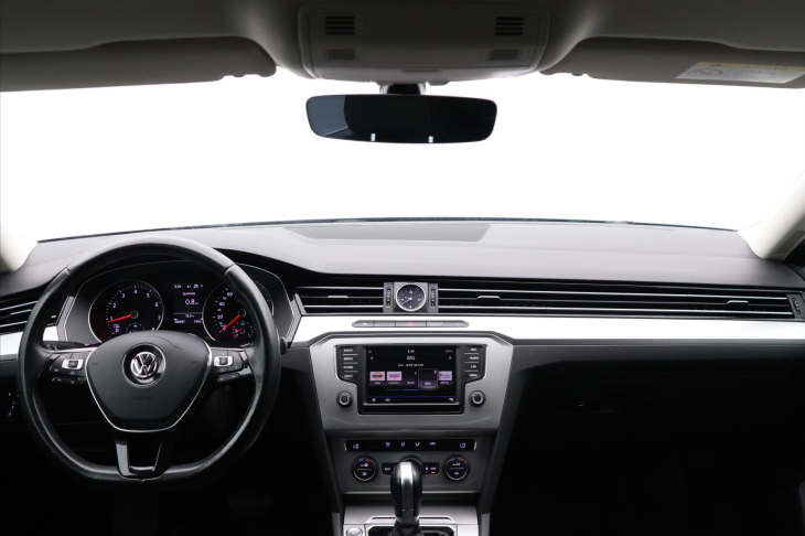 Volkswagen Passat 1.4 TSI 110kW LED DSG Tažné