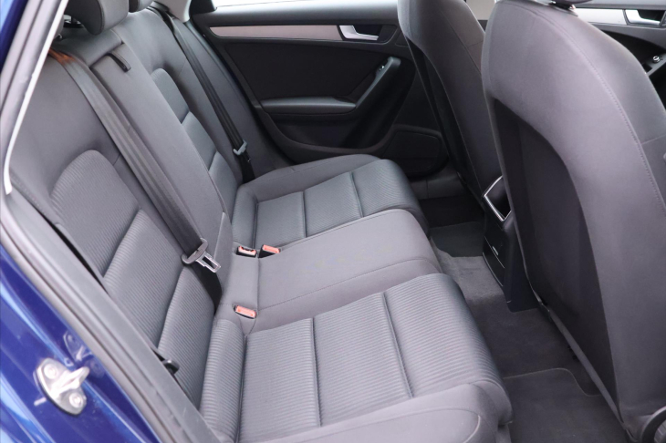 Audi A4 2,0 TDI 110kW Aut. CZ Xenon