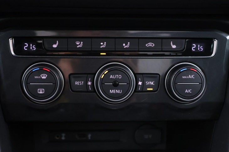 Volkswagen Tiguan 2,0 TSI R-line Highline DSG 4M