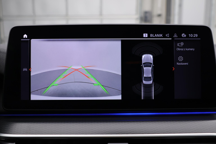 BMW Řada 5 4,4 M550i xDrive 390kW