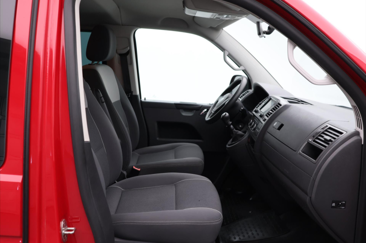 Volkswagen Multivan 2,0 TDI 103KW 7 Míst