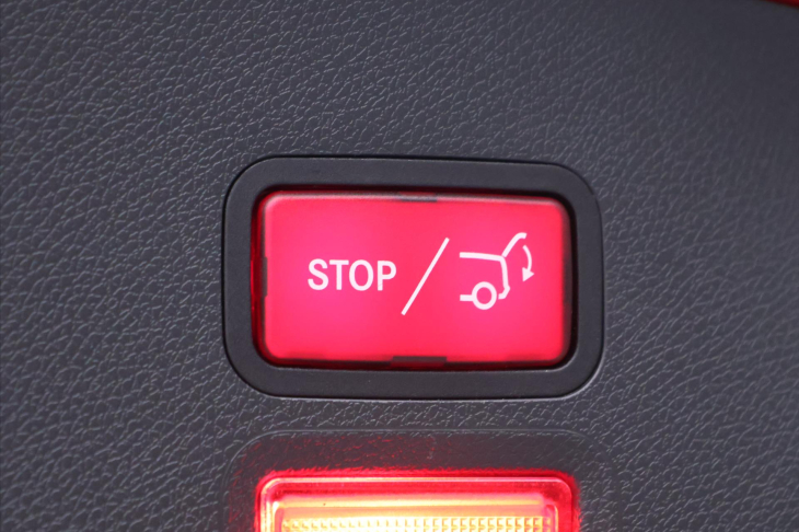 Mercedes-Benz CLA 2,0 45 AMG 280kW 4Matic H&K