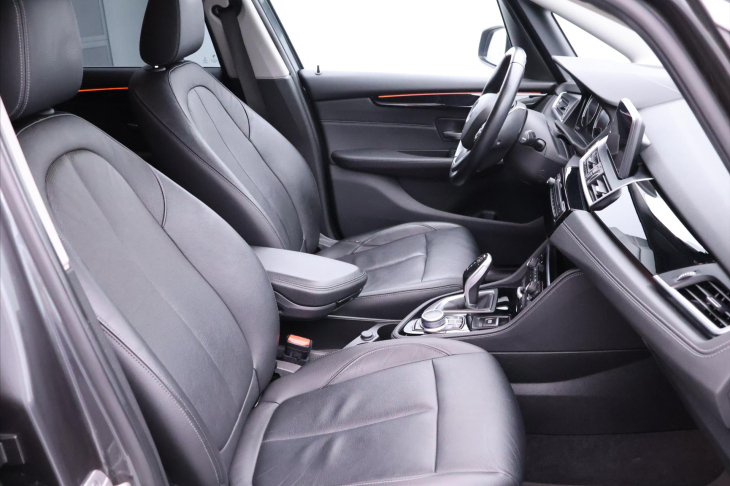 BMW Řada 2 1,5 216d Automat CZ Kůže LED