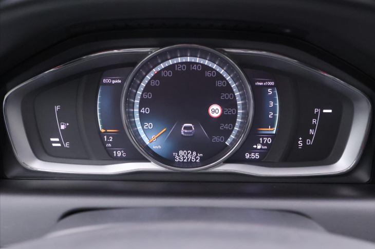 Volvo XC60 2,4 D4 140kW Aut. AWD Summum