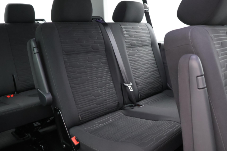 Volkswagen Caravelle 2,0 TDI 150kW DSG L2 9Míst DPH