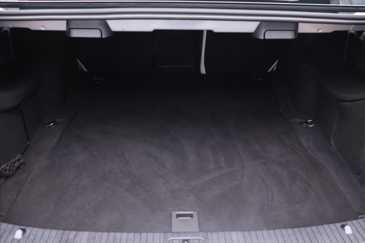 Mercedes-Benz Třídy E 3,5 E 400 Serv.kniha LED