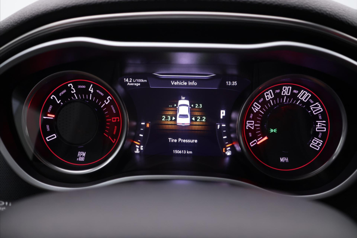Dodge Challenger 5,7 Hemi V8 280kW Kůže R/T