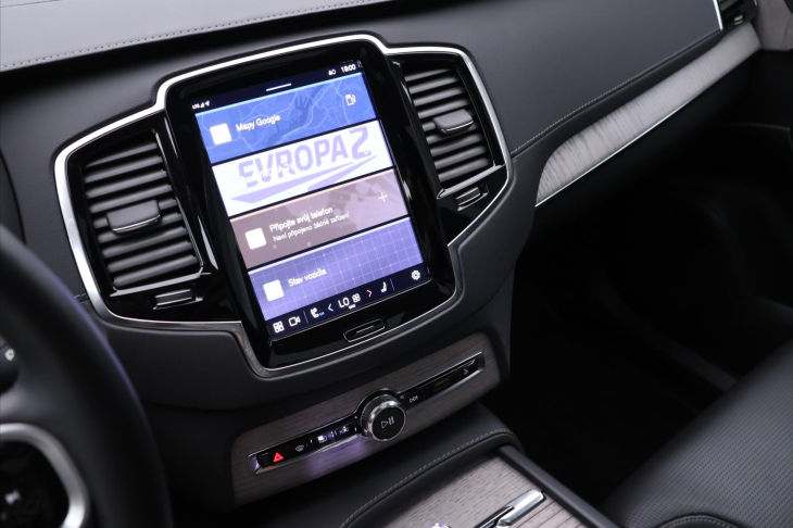 Volvo XC90 2,0 B5 AWD Ultimate Dark 7-Míst