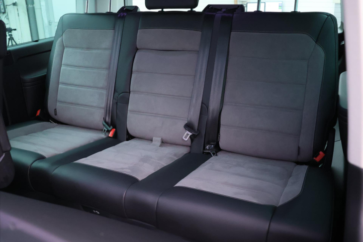 Volkswagen Multivan 2,0 TDI 146kW DSG CZ Long DPH