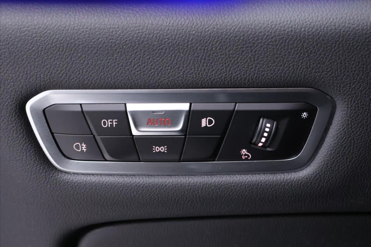 BMW X5 3,0 xDrive 245kW CZ DPH 40i