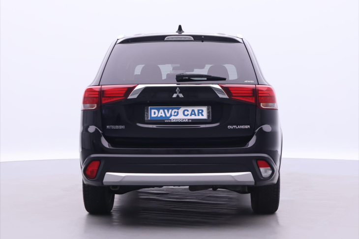Mitsubishi Outlander 2,3 DI-D 110kW 4WD CZ Instyle
