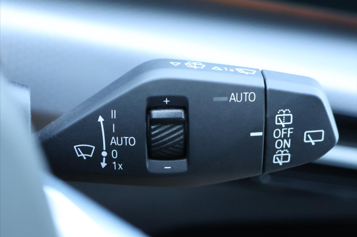 BMW iX1 xDrive30 CZ DPH