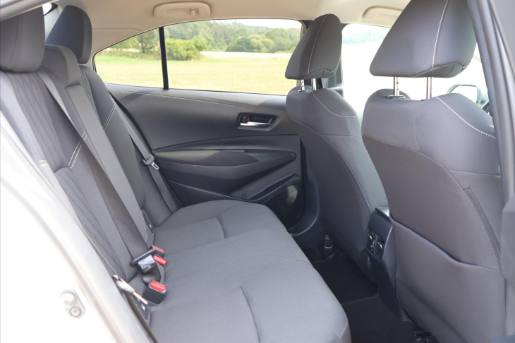 Toyota Corolla 1,5 VTi Aut. Comfort DPH CZ