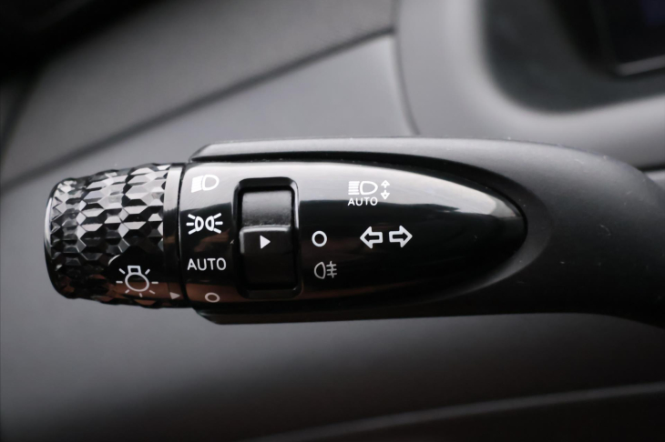 Hyundai Tucson 1,6 T-GDI HEV 169kW Comfort Zaruka