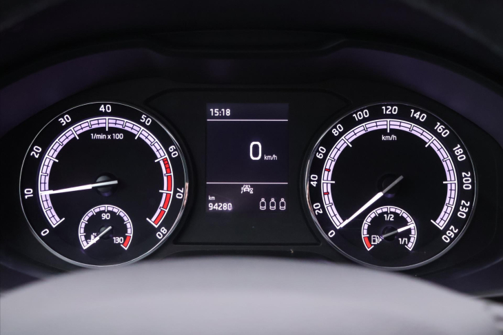 Škoda Karoq 1,0 TSI Soleil LED 1.Majitel