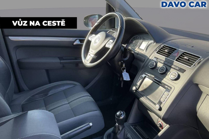 Volkswagen Touran 1,2 TSI Match 7-Míst Serv.kniha