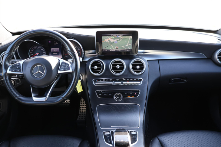 Mercedes-Benz Třídy C 2,0 200 T AMG LED Navi Kůže