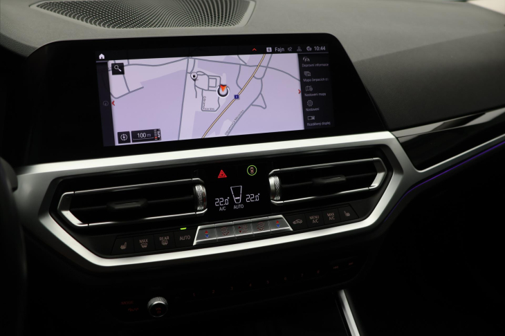 BMW Řada 3 2,0 320d 140kW CZ DPH Touring