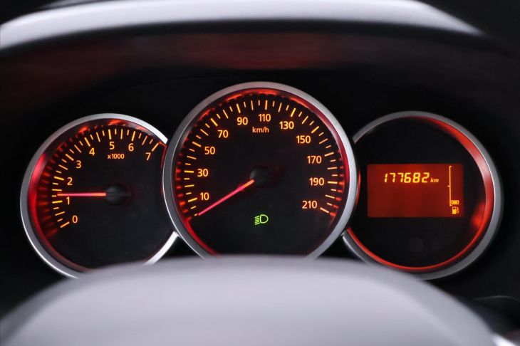 Dacia Lodgy 1,6 i 75 kW CZ 7 mísz LPG 2028