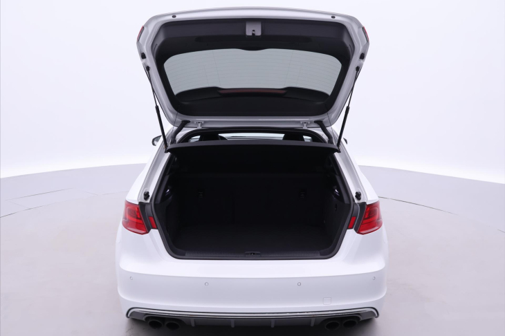 Audi S3 2,0 TFSI 221kW S-Tronic Quattro