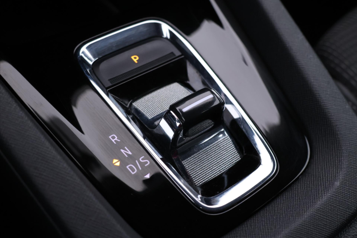 Škoda Octavia 2,0 TDI 85kW Ambition DSG DPH