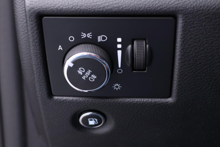 Jeep Grand Cherokee 3,0 CRD Aut. Summit 1.Maj DPH