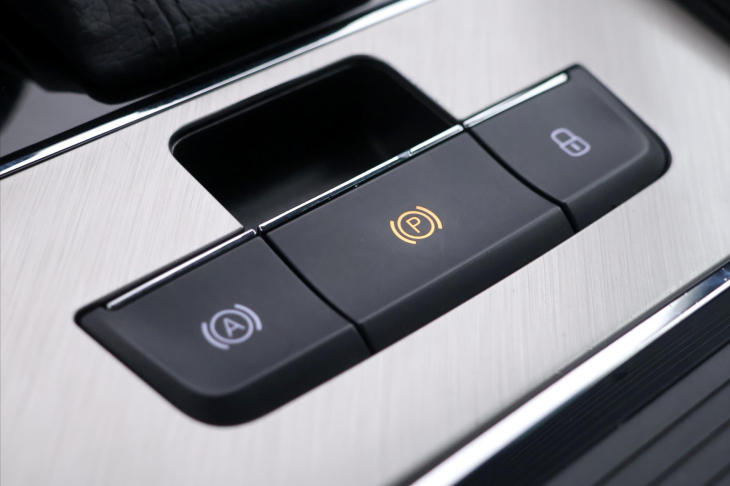 Škoda Superb 2,0 TDI 110kW Style DSG LED CZ