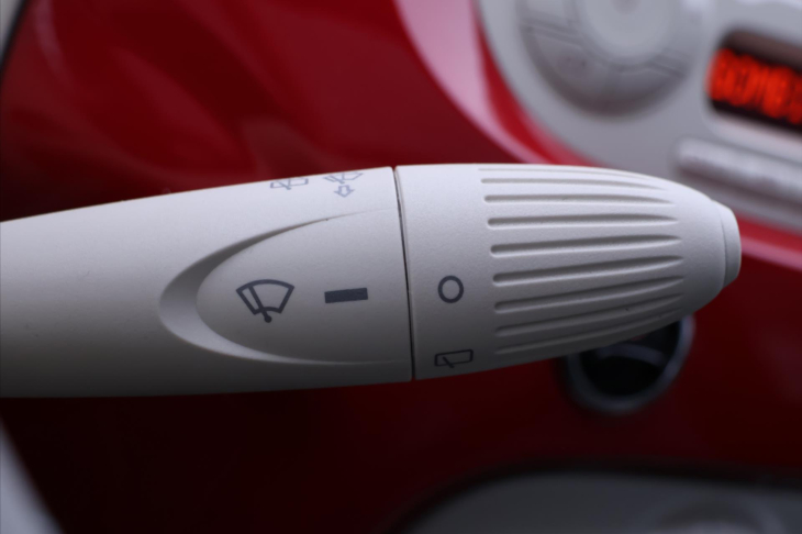 Fiat 500 1.2 i 69k CZ Lounge Serv.Kniha