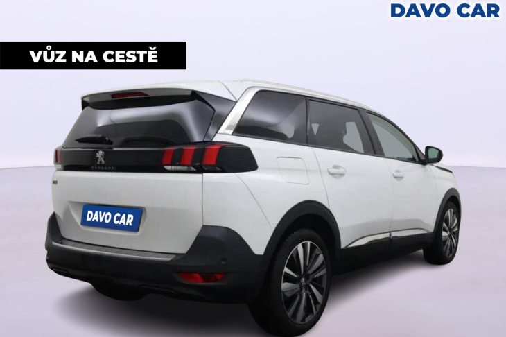 Peugeot 5008 1,2 PT Premium 7míst serv.kn.