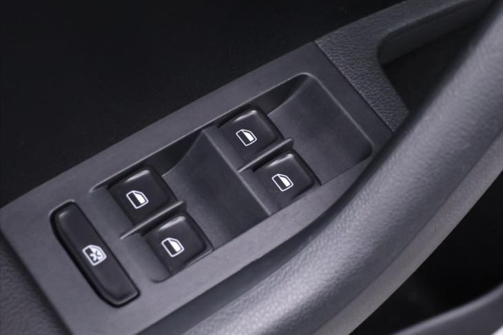 Škoda Octavia 2,0 TDI 135kW DSG Webasto RS
