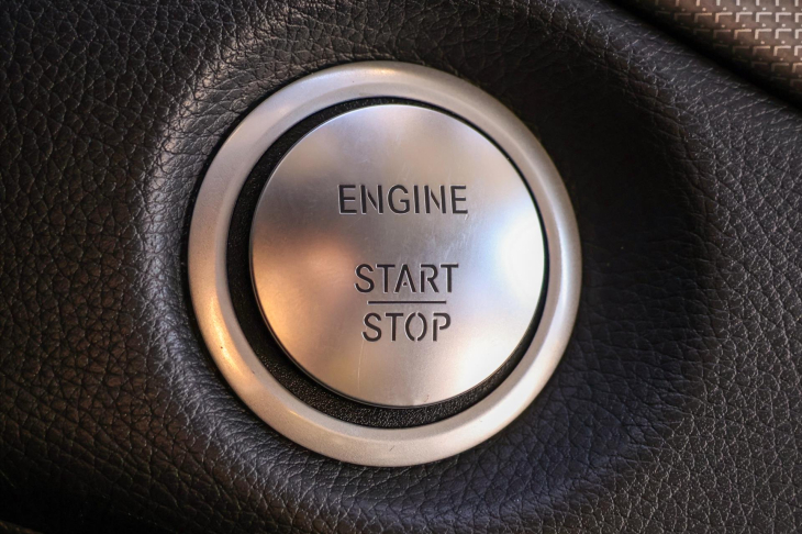 Mercedes-Benz GLA 2,1 220d 4Matic Aut. CZ LED