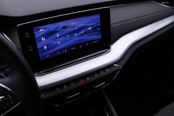 Škoda Octavia 2,0 TDI DSG Style Matrix DPH