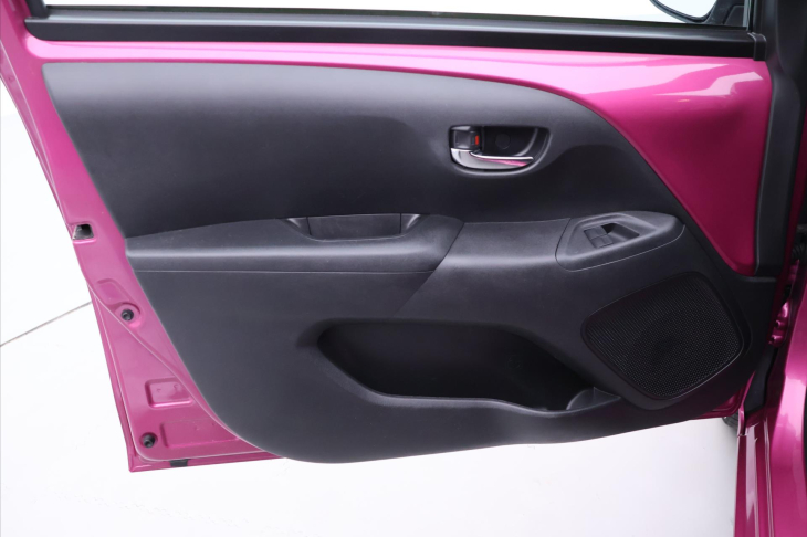 Toyota Aygo 1,0 VVT-i 53kW Selection x-cite CZ