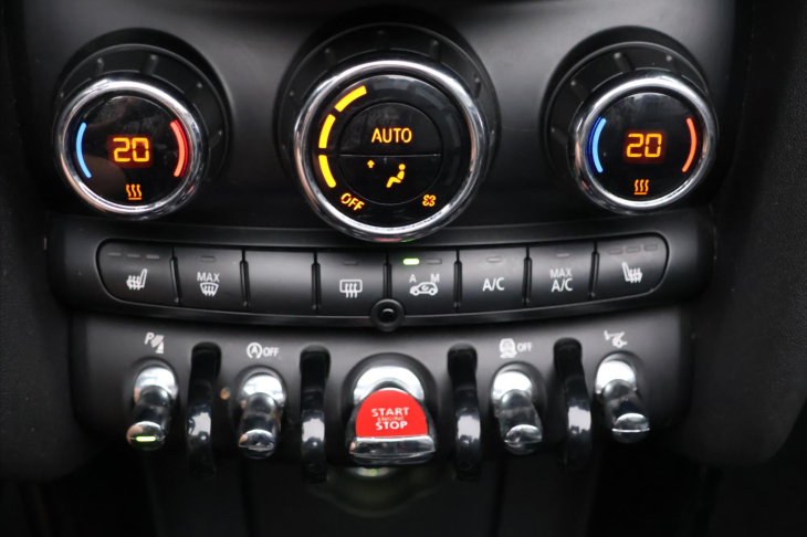 Mini Cooper 2,0 i JCW 206kW Cabrio Manual