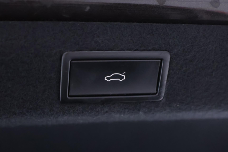 Škoda Superb 2,0 TDI 140kW L&K DSG 4x4 CZ