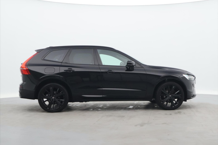 Volvo XC60 2,0 B5 AWD Plus Black Ed. AT