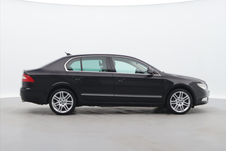 Škoda Superb 3,6 FSI 191kW Exclusive 1.Maj